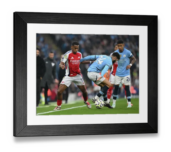 Framed Print : Manchester City FC v Arsenal FC - Premier League Framed Print : Manchester City FC v Arsenal FC - Premier League