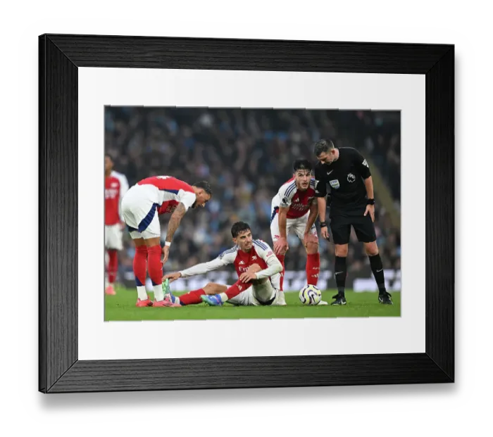 Framed Print : Manchester City FC v Arsenal FC - Premier League Framed Print : Manchester City FC v Arsenal FC - Premier League