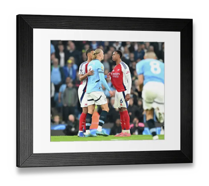 Framed Print : Manchester City FC v Arsenal FC - Premier League Framed Print : Manchester City FC v Arsenal FC - Premier League