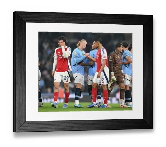 Framed Print : Manchester City FC v Arsenal FC - Premier League Framed Print : Manchester City FC v Arsenal FC - Premier League