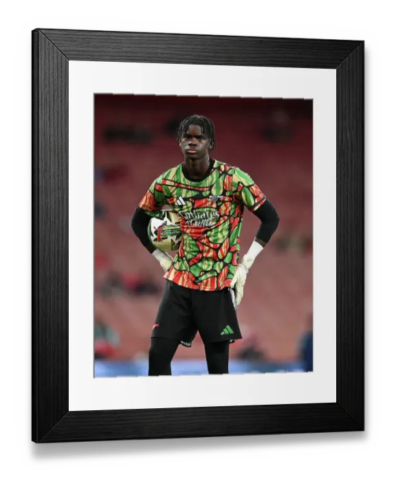Framed Print : Arsenal v Bolton Wanderers - Carabao Cup Third Round Framed Print : Arsenal v Bolton Wanderers - Carabao Cup Third Round