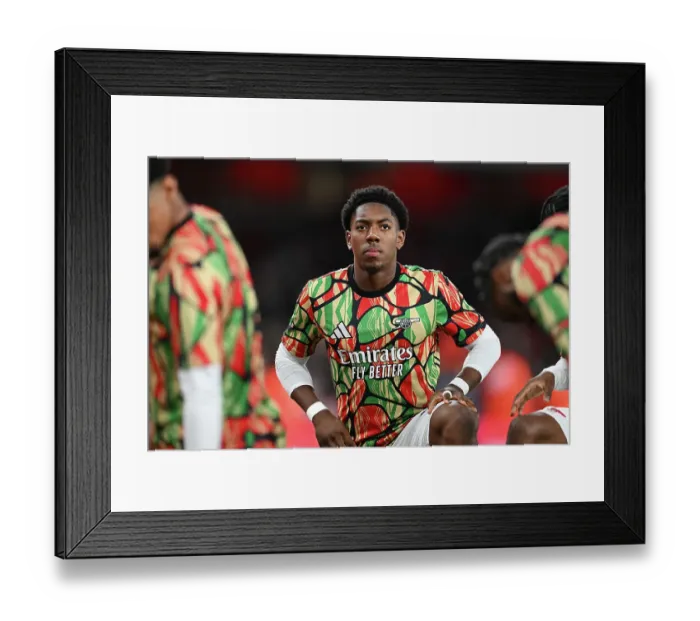 Framed Print : Arsenal v Bolton Wanderers - Carabao Cup Third Round Framed Print : Arsenal v Bolton Wanderers - Carabao Cup Third Round