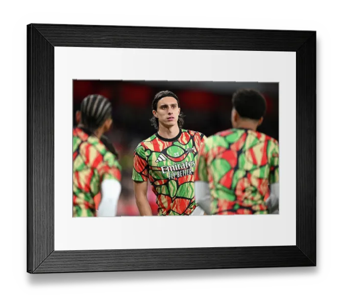 Framed Print : Arsenal v Bolton Wanderers - Carabao Cup Third Round Framed Print : Arsenal v Bolton Wanderers - Carabao Cup Third Round