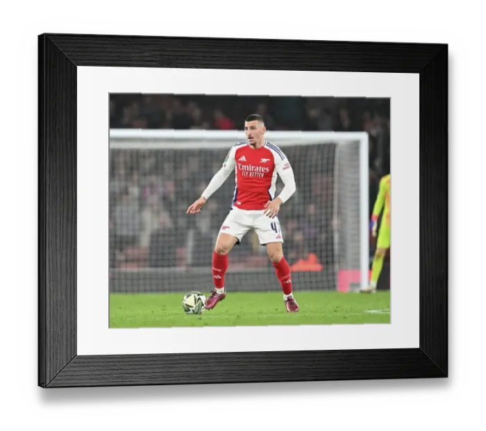 Framed Print : Arsenal v Bolton Wanderers - Carabao Cup Third Round Framed Print : Arsenal v Bolton Wanderers - Carabao Cup Third Round
