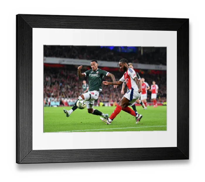 Framed Print : Arsenal v Bolton Wanderers - Carabao Cup Third Round Framed Print : Arsenal v Bolton Wanderers - Carabao Cup Third Round