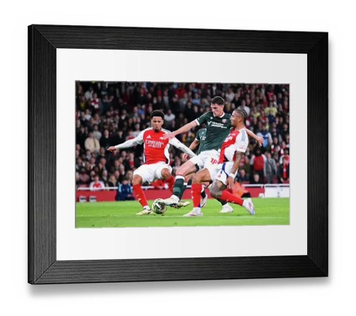 Framed Print : Arsenal v Bolton Wanderers - Carabao Cup Third Round Framed Print : Arsenal v Bolton Wanderers - Carabao Cup Third Round