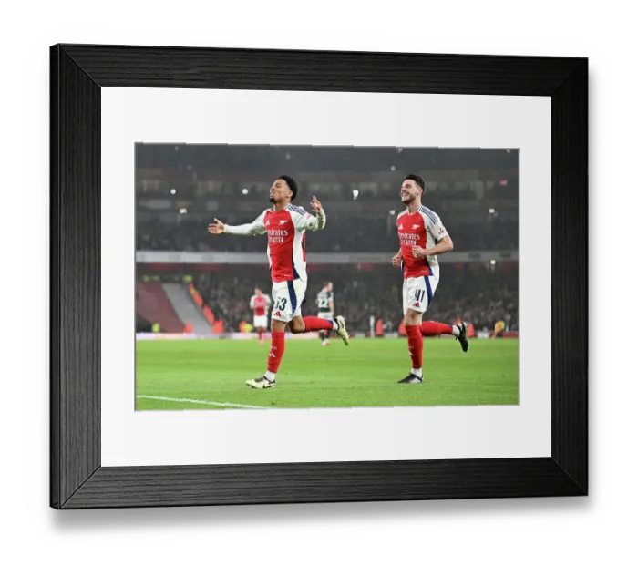 Framed Print : Arsenal v Bolton Wanderers - Carabao Cup Third Round Framed Print : Arsenal v Bolton Wanderers - Carabao Cup Third Round