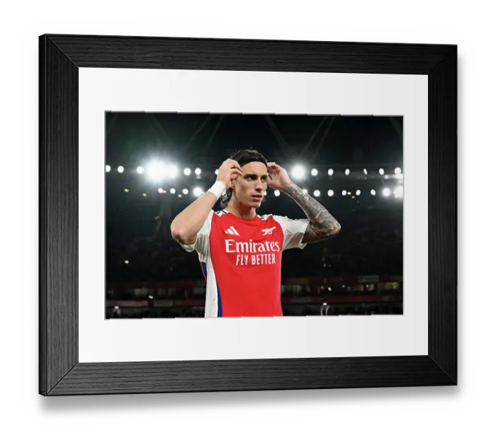 Framed Print : Arsenal v Bolton Wanderers - Carabao Cup Third Round