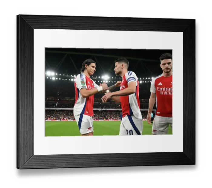 Framed Print : Arsenal v Bolton Wanderers - Carabao Cup Third Round Framed Print : Arsenal v Bolton Wanderers - Carabao Cup Third Round