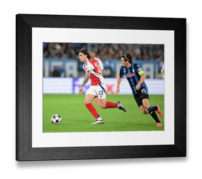 Framed Print : Atalanta BC v Arsenal FC - UEFA Champions League 2024 / 25 League Phase MD1