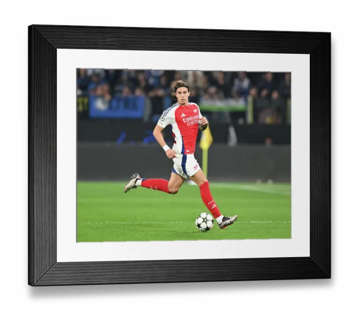 Framed Print : Atalanta BC v Arsenal FC - UEFA Champions League 2024 / 25 League Phase MD1