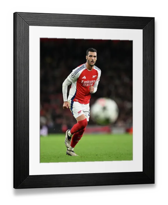 Framed Print : Arsenal FC v Paris Saint-Germain - UEFA Champions League 2024 / 25 League Phase MD2