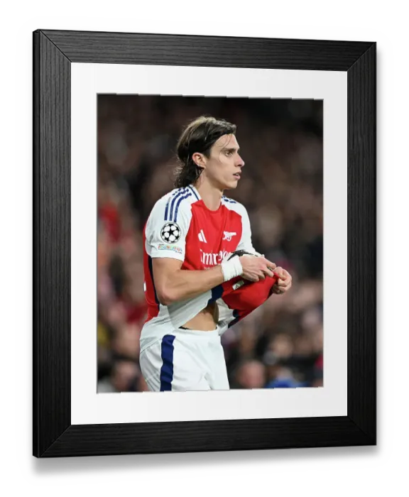 Framed Print : Arsenal FC v Paris Saint-Germain - UEFA Champions League 2024 / 25 League Phase MD2