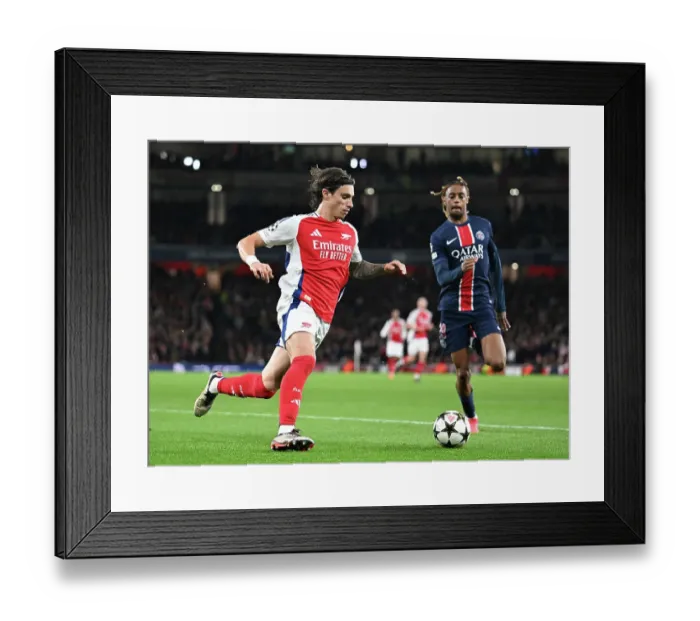 Framed Print : Arsenal FC v Paris Saint-Germain - UEFA Champions League 2024 / 25 League Phase MD2