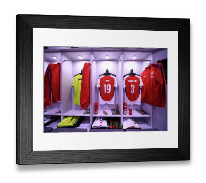 Framed Print : Arsenal v Hacken: UEFA Women's Champions League 2nd Round 2nd Leg Framed Print : Arsenal v Hacken: UEFA Women's Champions League 2nd Round 2nd Leg