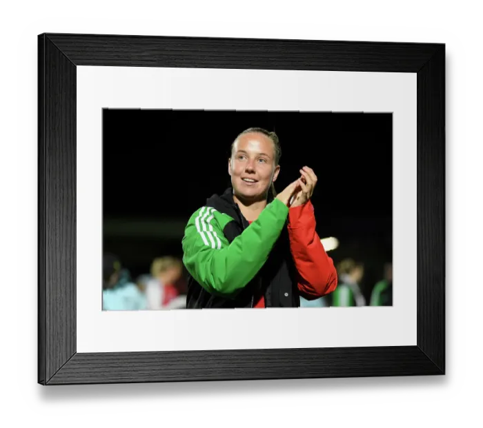 Framed Print : Arsenal v Hacken: UEFA Women's Champions League 2nd Round 2nd Leg Framed Print : Arsenal v Hacken: UEFA Women's Champions League 2nd Round 2nd Leg