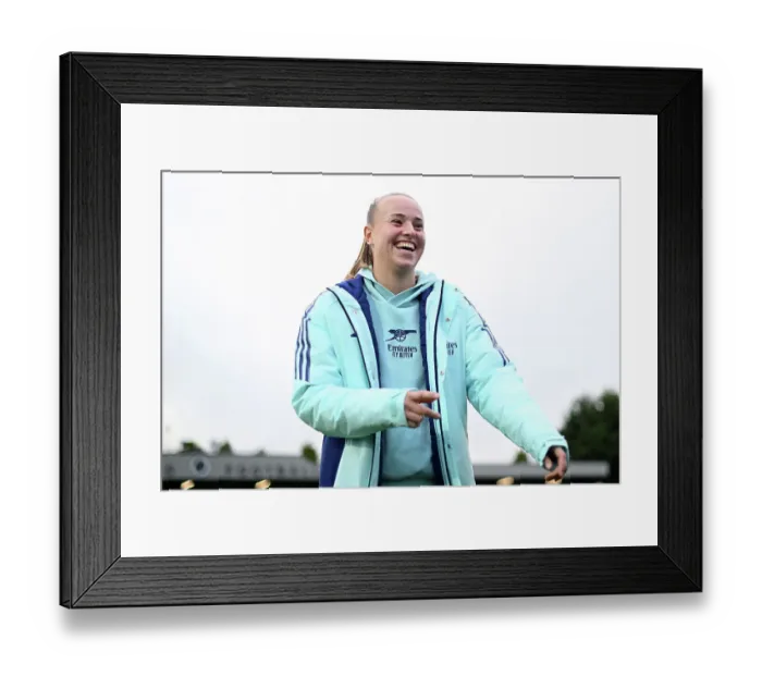 Framed Print : Arsenal v Hacken: UEFA Women's Champions League 2nd Round 2nd Leg