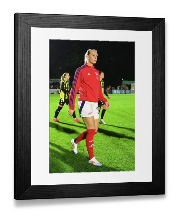 Framed Print : Arsenal v BK Hacken: UEFA Women's Champions League 2nd Round 2nd Leg