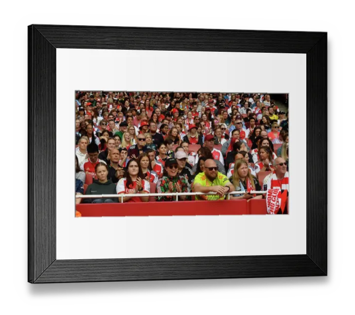 Framed Print : Arsenal v Manchester City - Barclays Women's Super League LONDON, ENGLAND - SEPTEMBER 22: during the Barclays Women's Super League match between Arsenal and Manchester City at Emirates Stadium on September 22, 2024 in London, England Framed Print : Arsenal v Manchester City - Barclays Women's Super League LONDON, ENGLAND - SEPTEMBER 22: during the Barclays Women's Super League match between Arsenal and Manchester City at Emirates Stadium on September 22, 2024 in London, England
