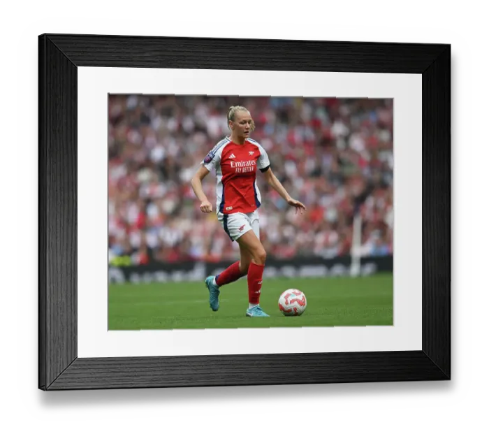 Framed Print : Arsenal v Manchester City - Barclays Women's Super League