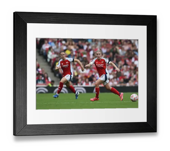 Framed Print : Arsenal v Manchester City - Barclays Women's Super League Framed Print : Arsenal v Manchester City - Barclays Women's Super League