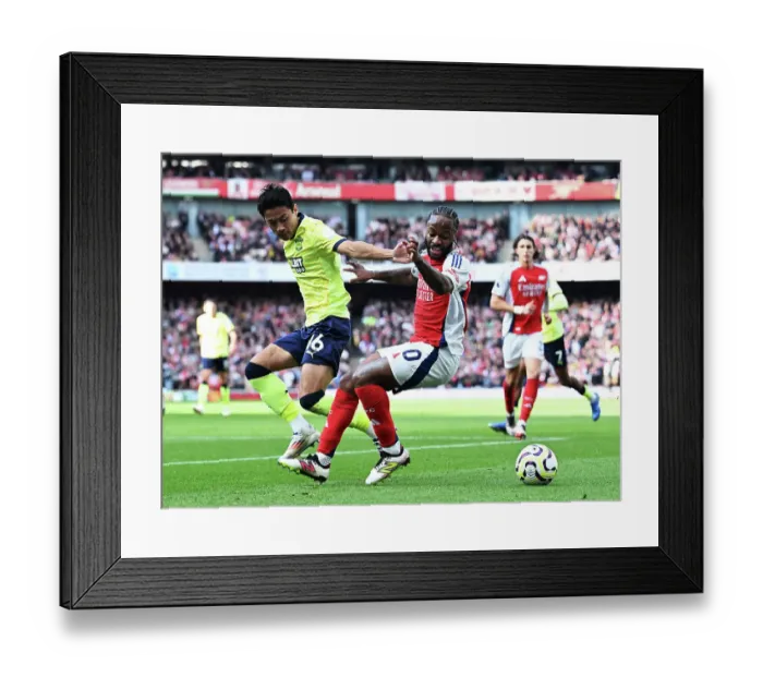 Framed Print : Arsenal FC v Southampton FC - Premier League Framed Print : Arsenal FC v Southampton FC - Premier League