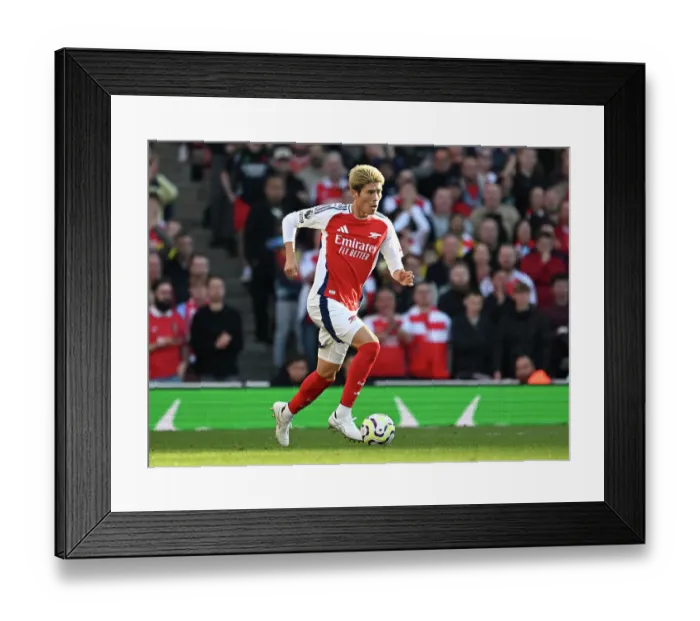 Framed Print : Arsenal FC v Southampton FC - Premier League Framed Print : Arsenal FC v Southampton FC - Premier League