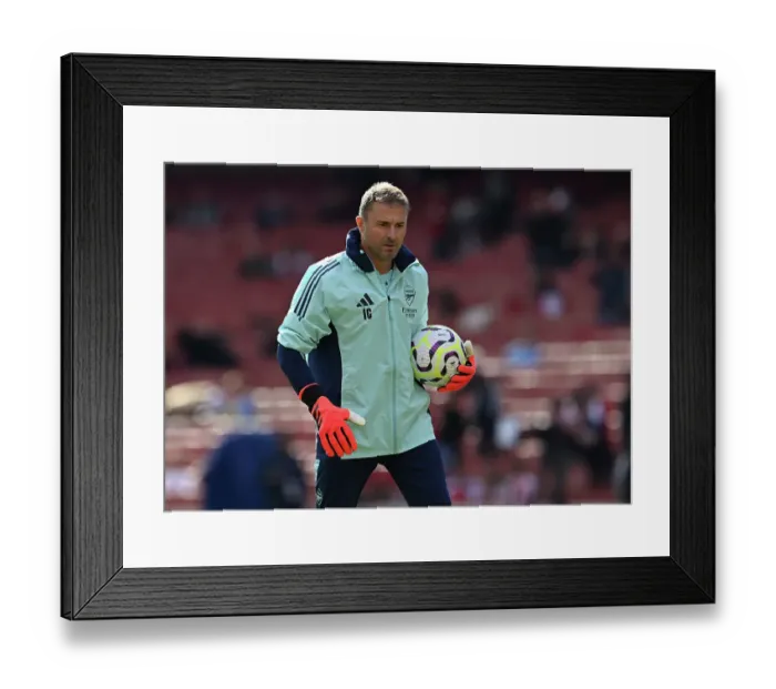 Framed Print : Arsenal FC v Southampton FC - Premier League Framed Print : Arsenal FC v Southampton FC - Premier League