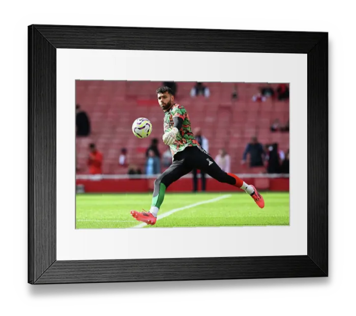 Framed Print : Arsenal FC v Southampton FC - Premier League Framed Print : Arsenal FC v Southampton FC - Premier League