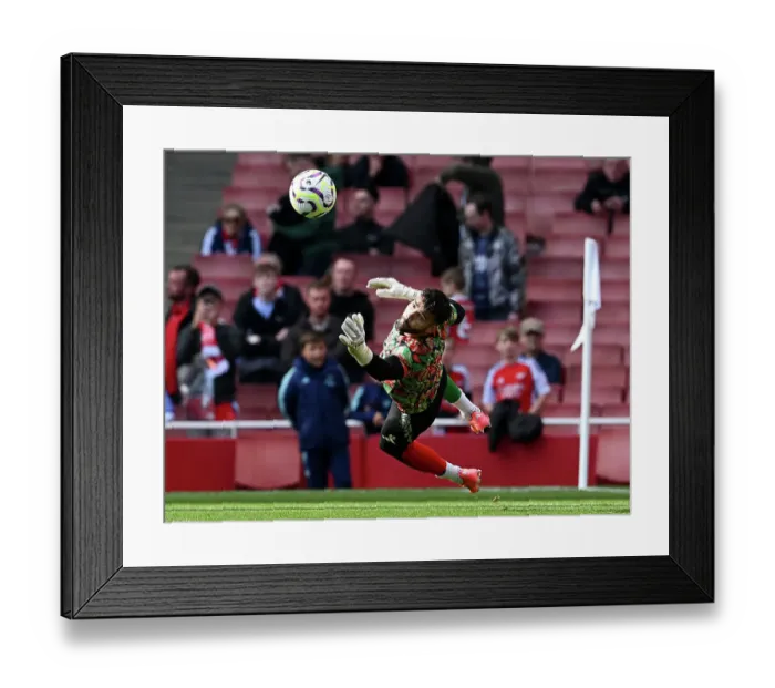 Framed Print : Arsenal FC v Southampton FC - Premier League Framed Print : Arsenal FC v Southampton FC - Premier League