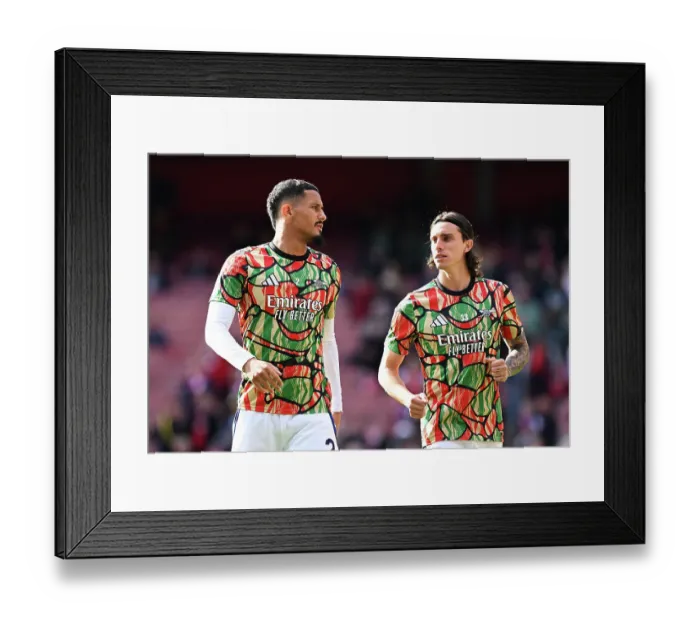 Framed Print : Arsenal FC v Southampton FC - Premier League Framed Print : Arsenal FC v Southampton FC - Premier League