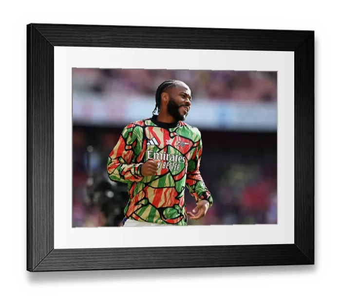 Framed Print : Arsenal FC v Southampton FC - Premier League Framed Print : Arsenal FC v Southampton FC - Premier League