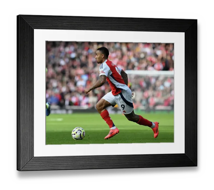 Framed Print : Arsenal FC v Southampton FC - Premier League