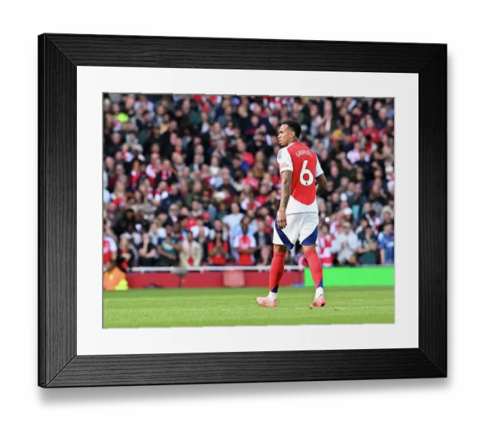 Framed Print : Arsenal FC v Southampton FC - Premier League Framed Print : Arsenal FC v Southampton FC - Premier League