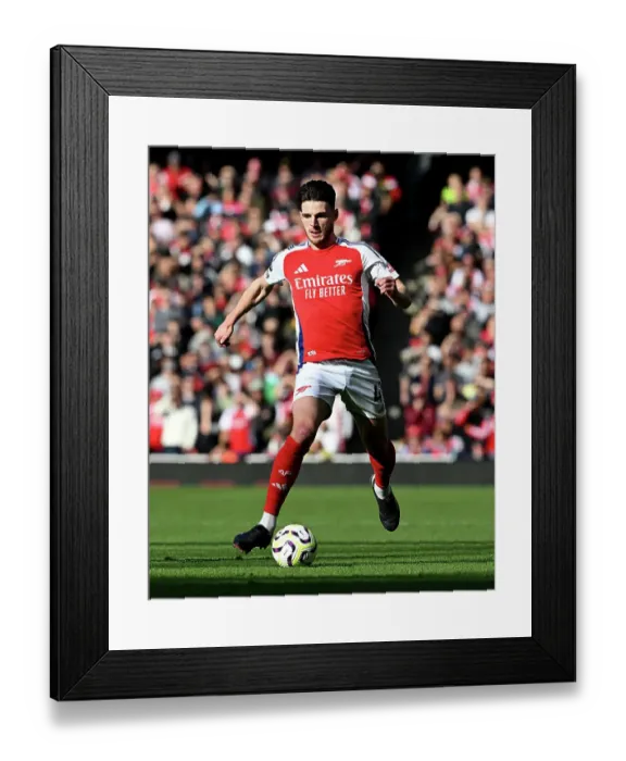 Framed Print : Arsenal FC v Southampton FC - Premier League