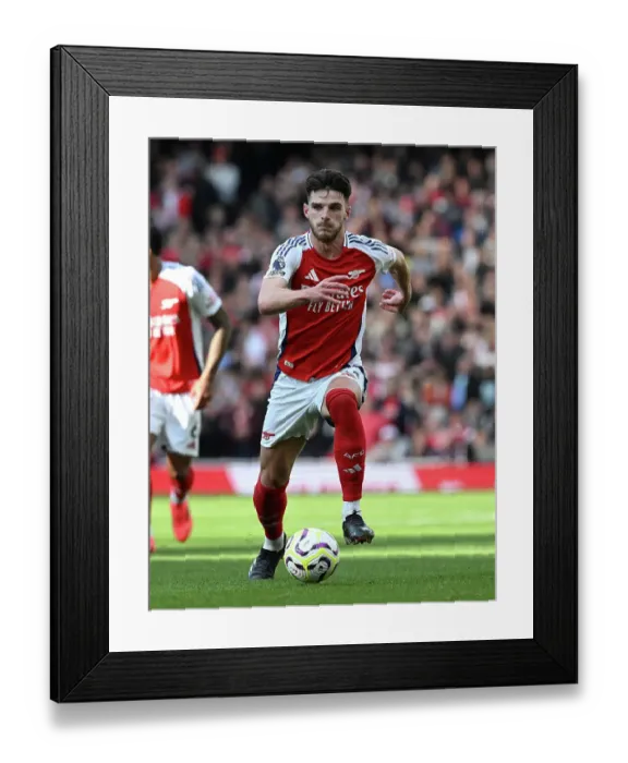 Framed Print : Arsenal FC v Southampton FC - Premier League