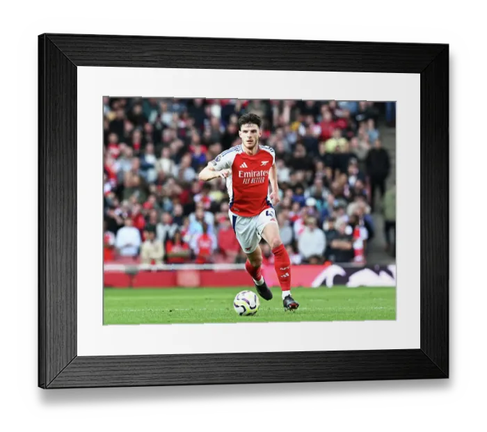 Framed Print : Arsenal FC v Southampton FC - Premier League