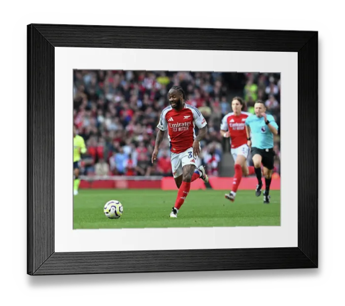 Framed Print : Arsenal FC v Southampton FC - Premier League