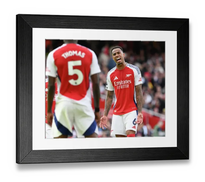 Framed Print : Arsenal FC v Southampton FC - Premier League Framed Print : Arsenal FC v Southampton FC - Premier League