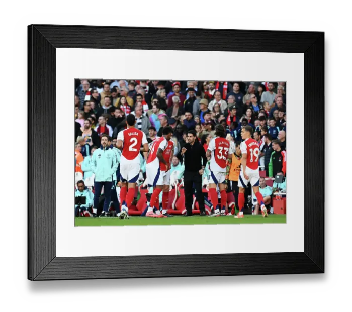 Framed Print : Arsenal FC v Southampton FC - Premier League
