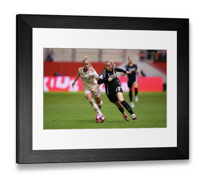 Framed Print : FC Bayern München v Arsenal FC - UEFA Women's Champions League 2024 / 25 Group Stage MD1 FC Bayern Munchen v Arsenal FC - UEFA Women's Champions League 2024 / 25 Group Stage MD1