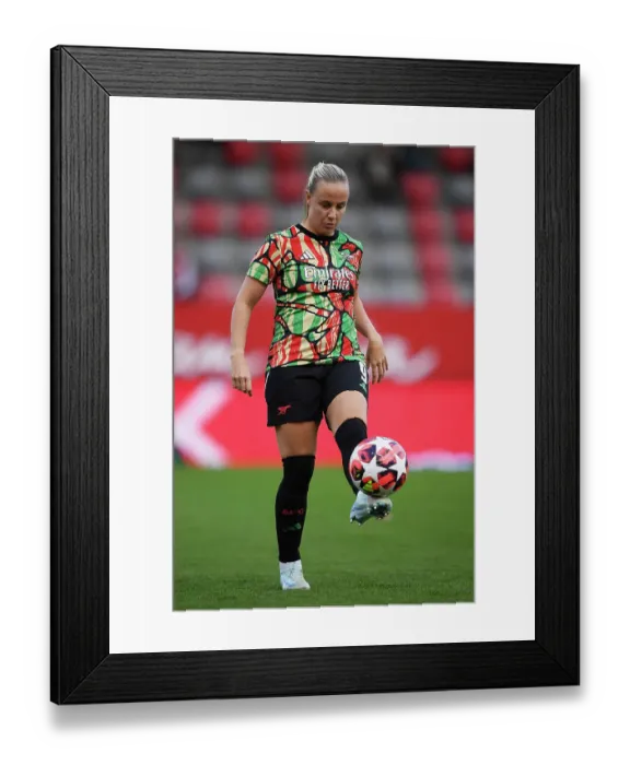 Framed Print : FC Bayern München v Arsenal FC - UEFA Women's Champions League 2024 / 25 Group Stage MD1 FC Bayern Munchen v Arsenal FC - UEFA Women's Champions League 2024 / 25 Group Stage MD1