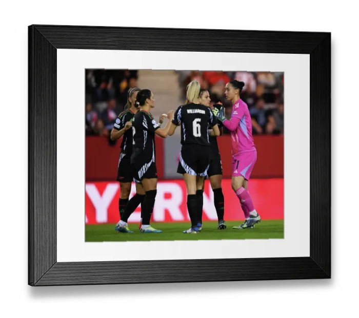 Framed Print : FC Bayern München v Arsenal FC - UEFA Women's Champions League 2024 / 25 Group Stage MD1 FC Bayern Munchen v Arsenal FC - UEFA Women's Champions League 2024 / 25 Group Stage MD1