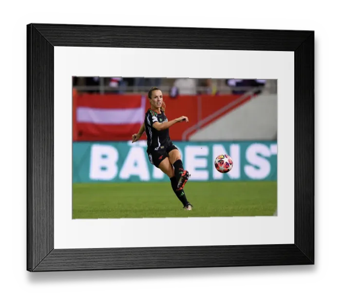 Framed Print : FC Bayern München v Arsenal FC - UEFA Women's Champions League 2024 / 25 Group Stage MD1 FC Bayern Munchen v Arsenal FC - UEFA Women's Champions League 2024 / 25 Group Stage MD1
