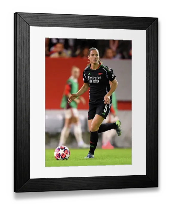 Framed Print : FC Bayern München v Arsenal FC - UEFA Women's Champions League 2024 / 25 Group Stage MD1 FC Bayern Munchen v Arsenal FC - UEFA Women's Champions League 2024 / 25 Group Stage MD1