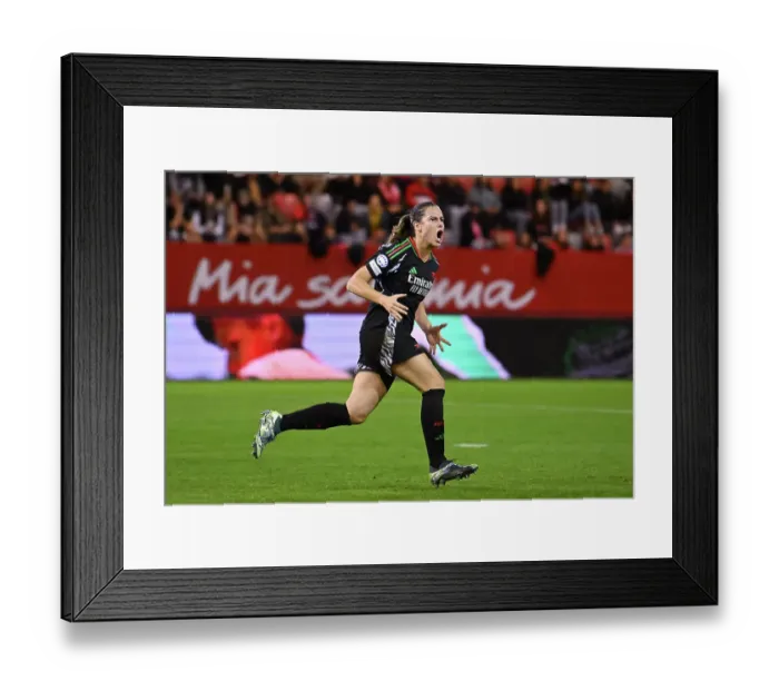 Framed Print : FC Bayern München v Arsenal FC - UEFA Women's Champions League 2024 / 25 Group Stage MD1 FC Bayern Munchen v Arsenal FC - UEFA Women's Champions League 2024 / 25 Group Stage MD1
