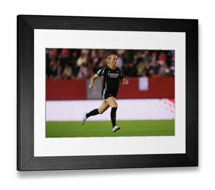 Framed Print : FC Bayern München v Arsenal FC - UEFA Women's Champions League 2024 / 25 Group Stage MD1 FC Bayern Munchen v Arsenal FC - UEFA Women's Champions League 2024 / 25 Group Stage MD1