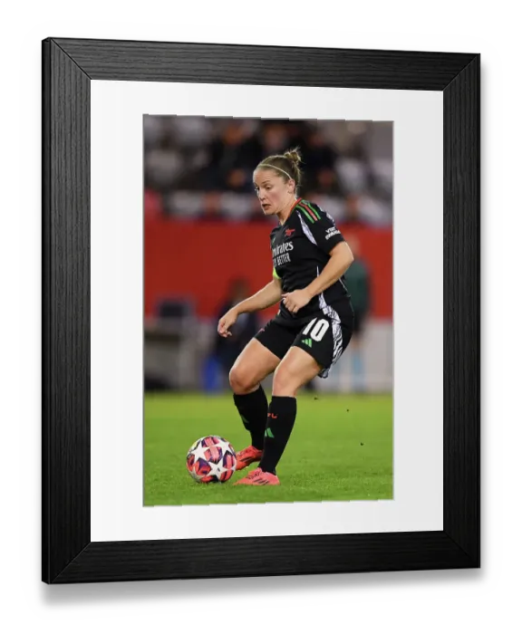 Framed Print : FC Bayern München v Arsenal FC - UEFA Women's Champions League 2024 / 25 Group Stage MD1 FC Bayern Munchen v Arsenal FC - UEFA Women's Champions League 2024 / 25 Group Stage MD1