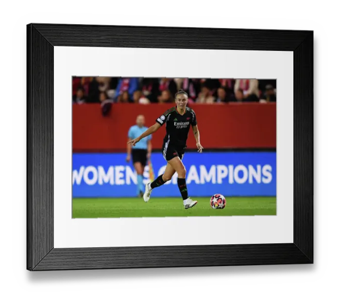 Framed Print : FC Bayern München v Arsenal FC - UEFA Women's Champions League 2024 / 25 Group Stage MD1 FC Bayern Munchen v Arsenal FC - UEFA Women's Champions League 2024 / 25 Group Stage MD1