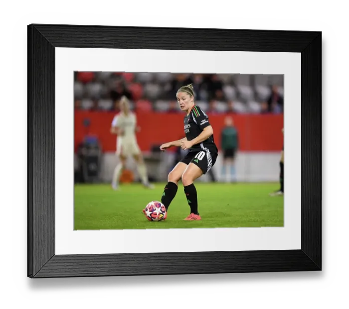 Framed Print : FC Bayern Munchen v Arsenal FC - UEFA Women's Champions League 2024 / 25 Group Stage MD1